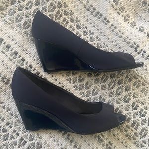 Navy open toe wedges